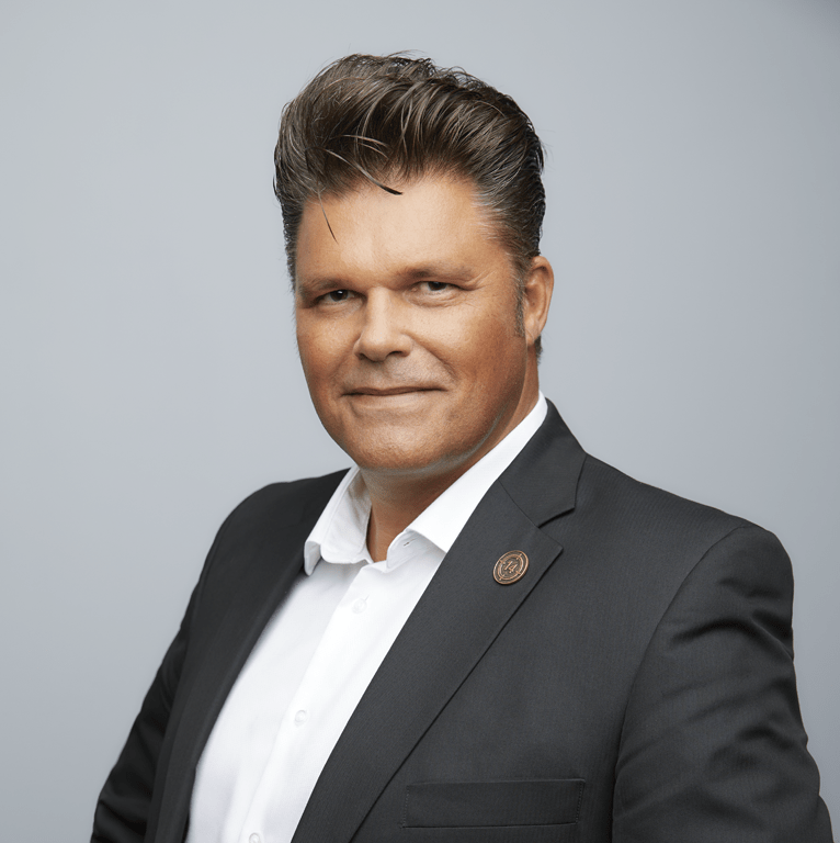 Mike Fortune Cable 14